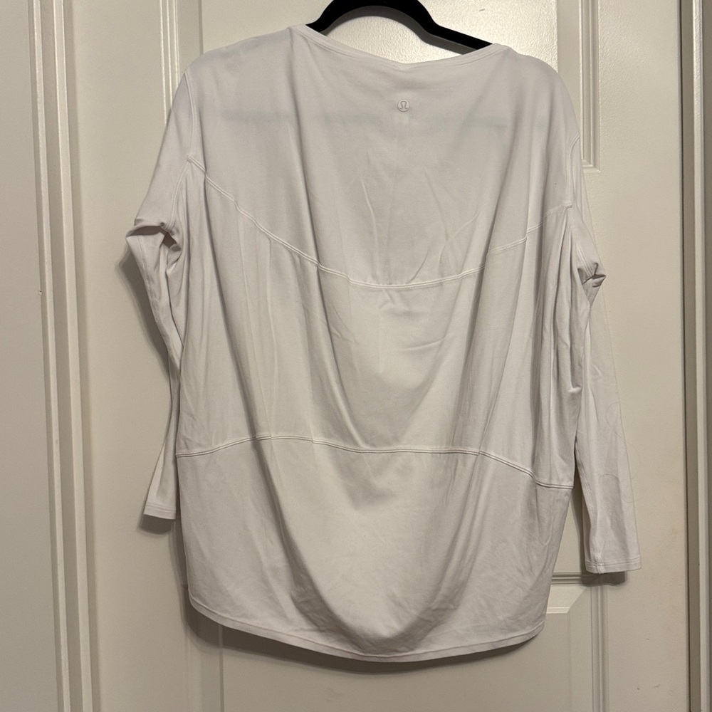 Lululemon Athletica White Long Sleeve draped back Top - Picture 3 of 3